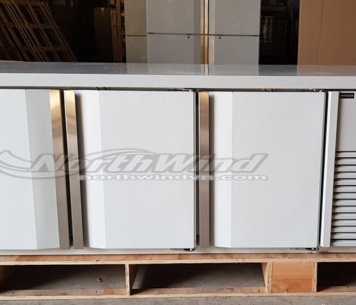 Bàn mát 1,8m công nghiệp 