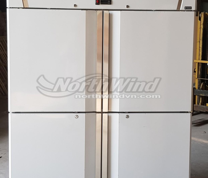 Tủ mát 4 cửa công nghiệp 