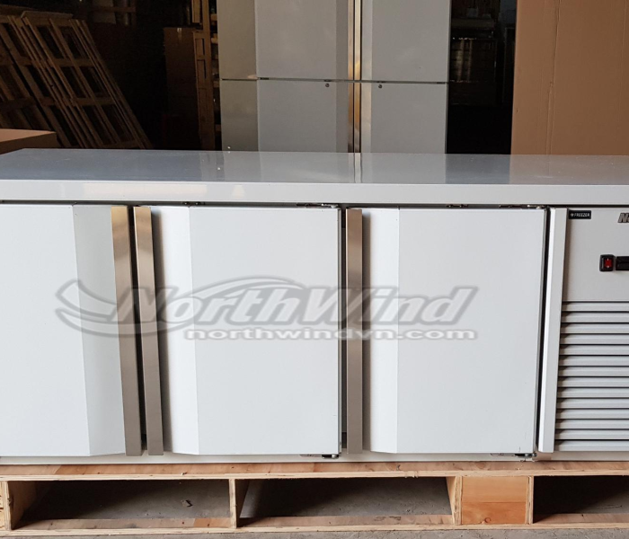 Bàn mát 1,8m công nghiệp 