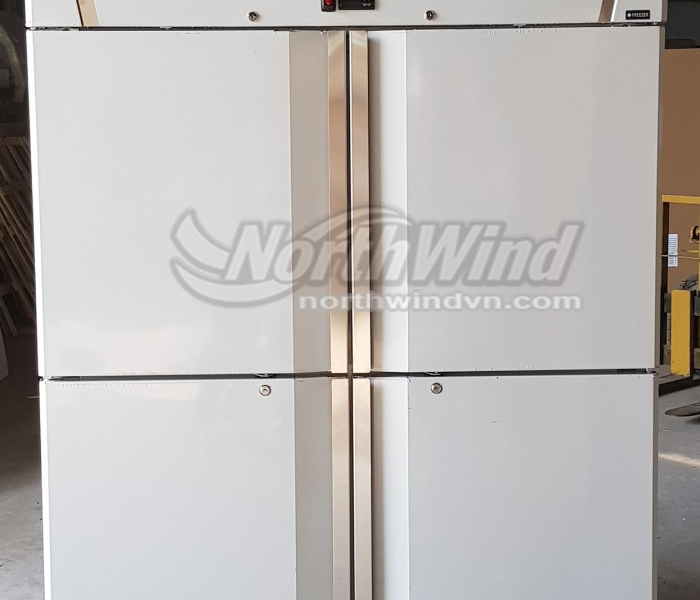 Tủ mát 4 cửa công nghiệp 