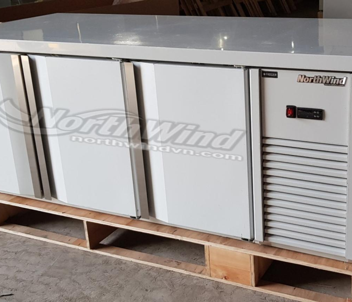 Bàn mát 1,8m công nghiệp 