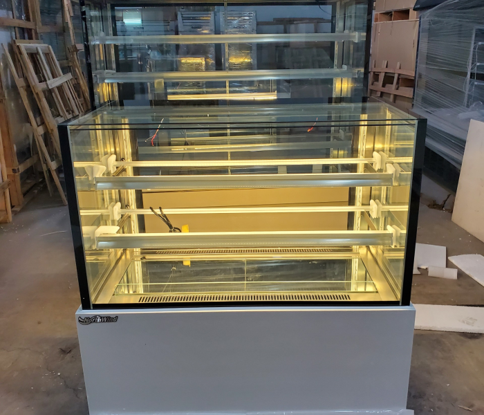 Tủ trưng bày bánh 1,2m 3 tầng 