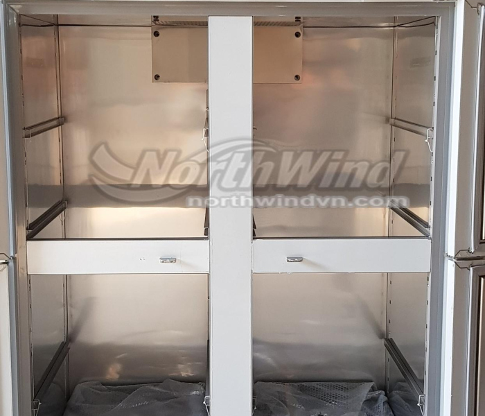 Tủ mát 4 cửa công nghiệp 