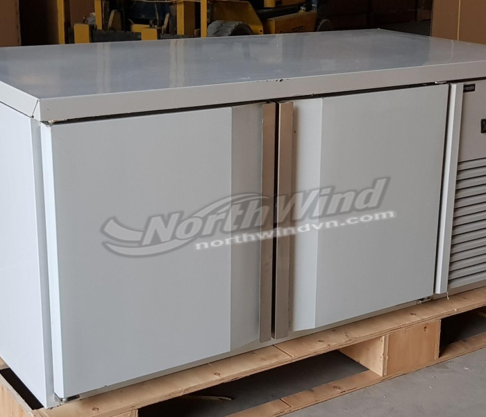 Bàn đông 1,5m công nghiệp 