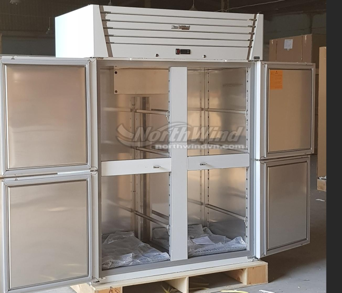 Tủ mát 4 cửa công nghiệp 