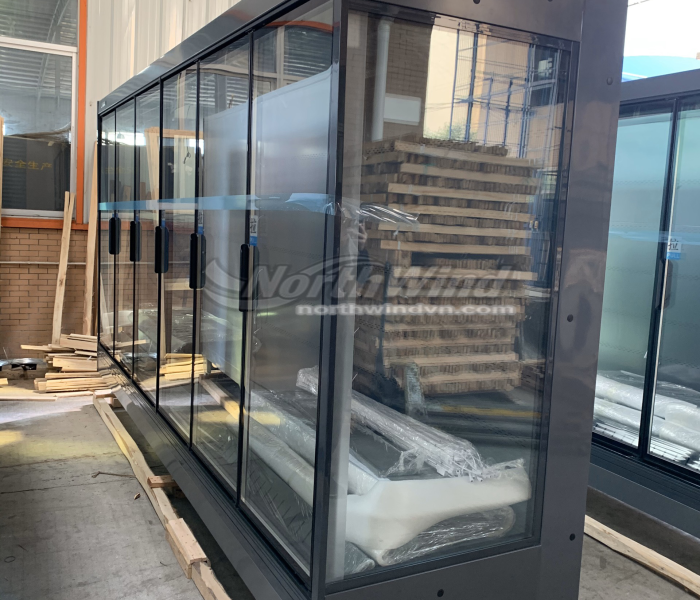 Tủ mát trưng bày có cửa 
