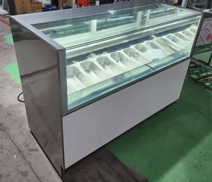 Tủ trưng bày kem tươi -22*C 