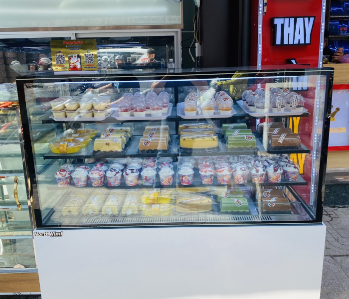 Tủ trưng bày bánh kem 3 tầng 