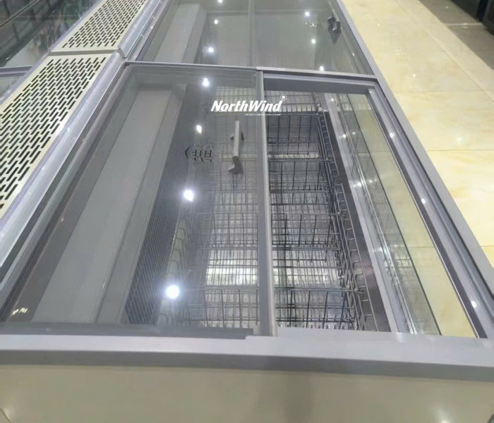 Tủ đông nằm kính mẫu mới 2026