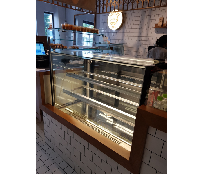 Tủ bánh kem ghép kính 90 độ 