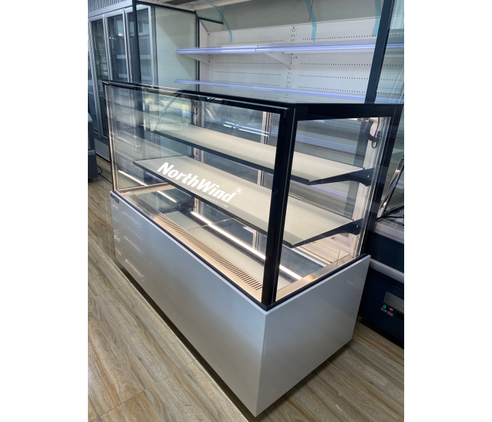 Tủ bánh kem 3 tầng 1,5m 