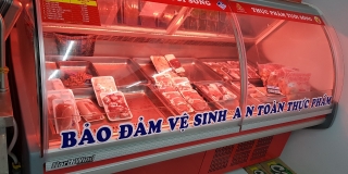 Tủ siêu thị trưng bày thịt tươi sống 