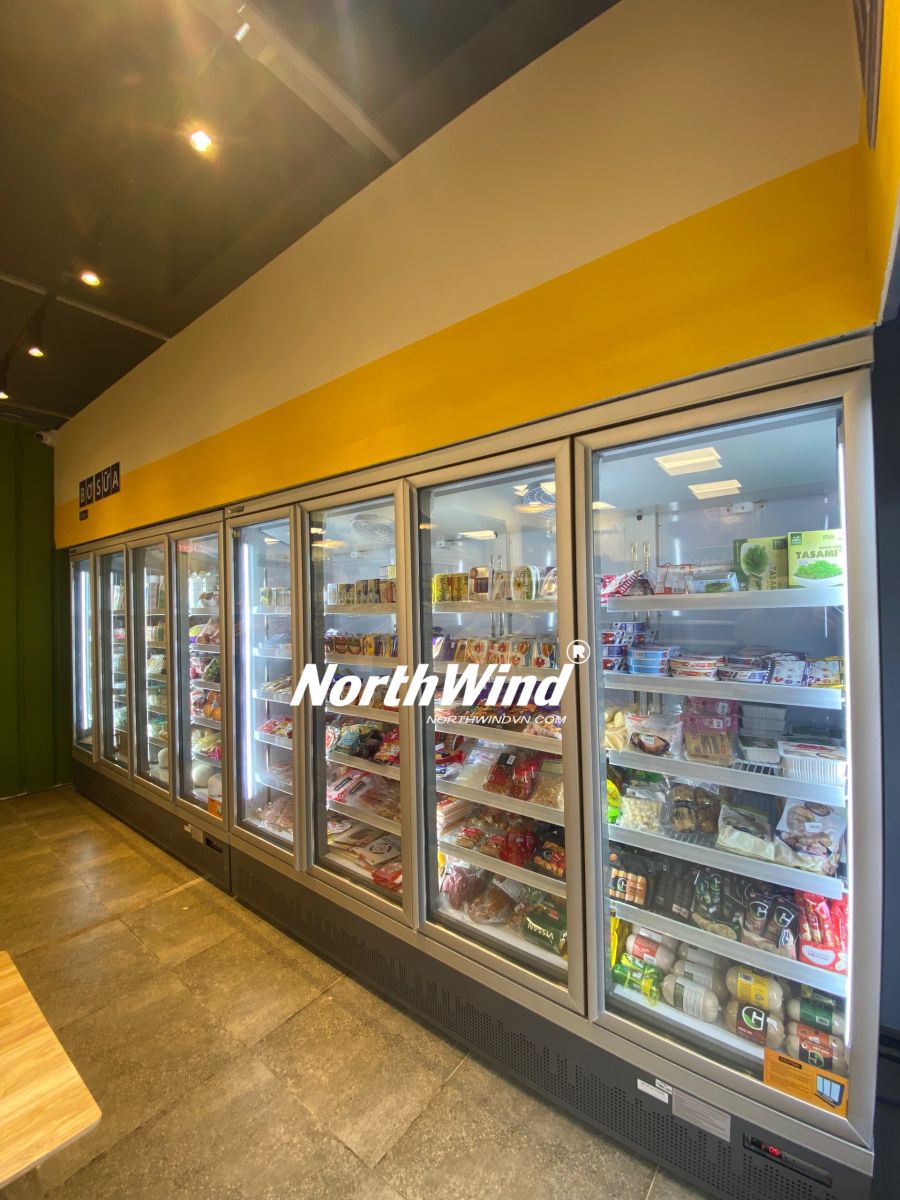 Có nên dùng chung tủ trưng bày rau và thịt?