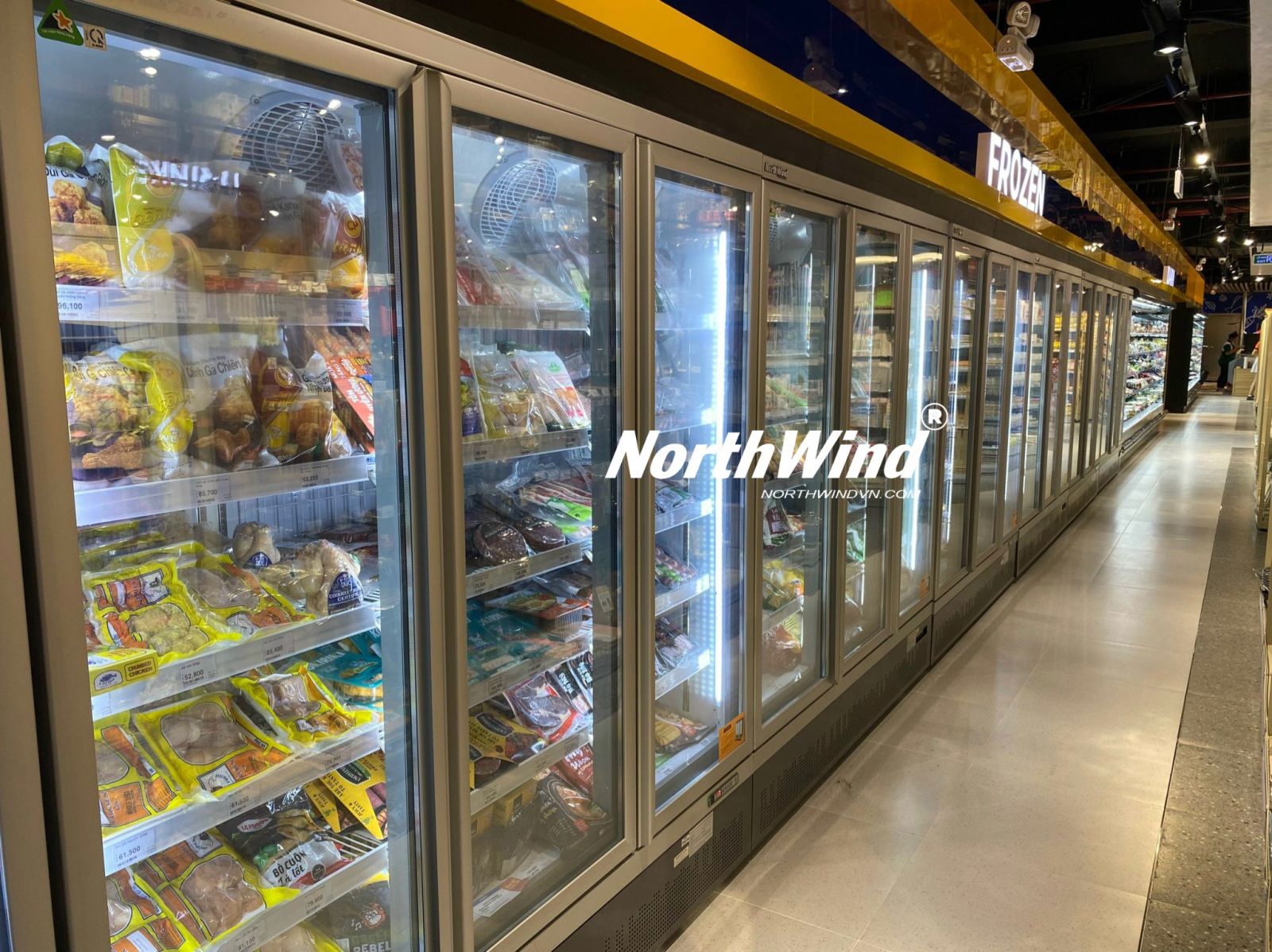 tủ trưng bày thực phẩm đông lạnh