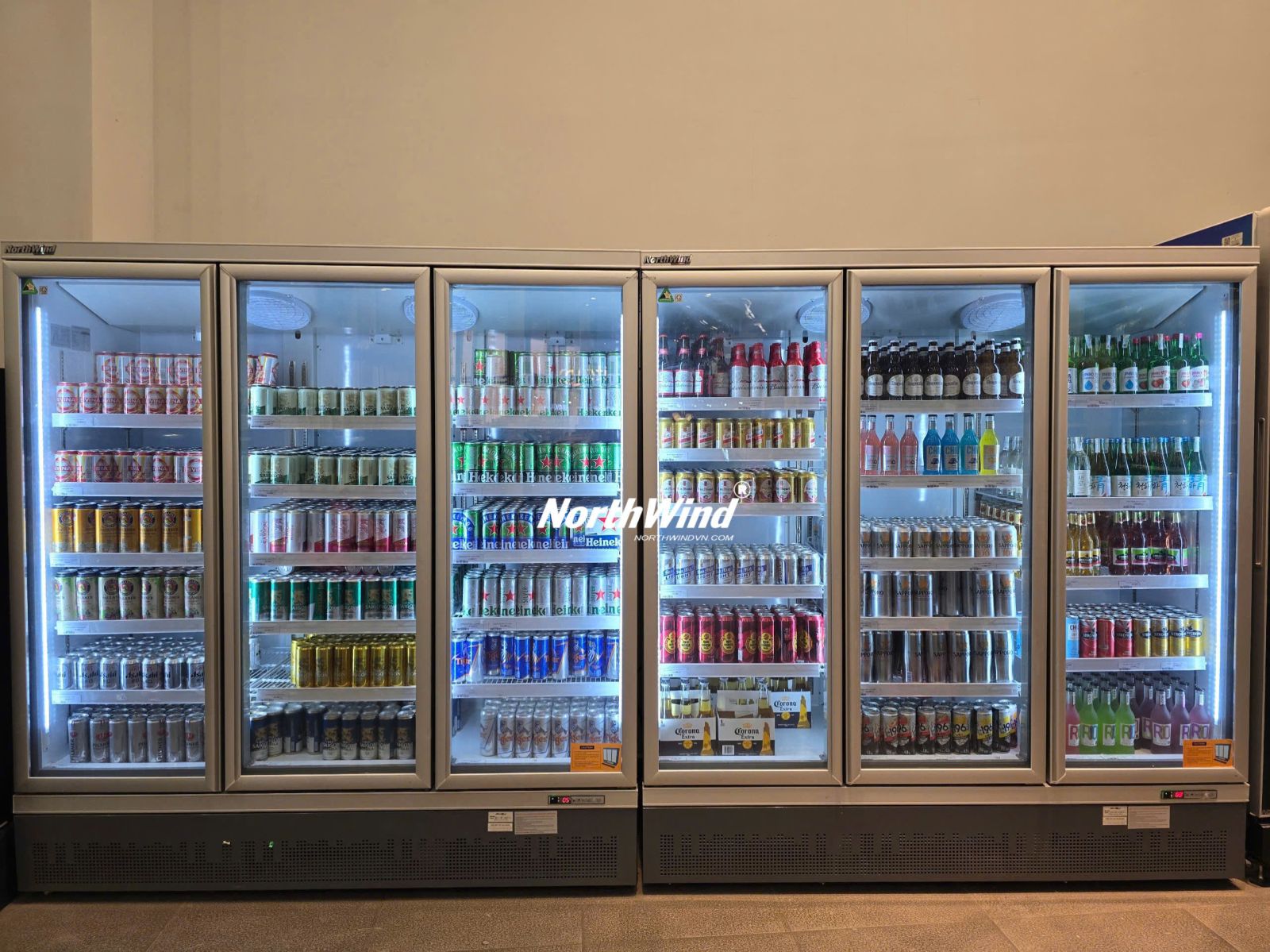 tủ mát trưng bày