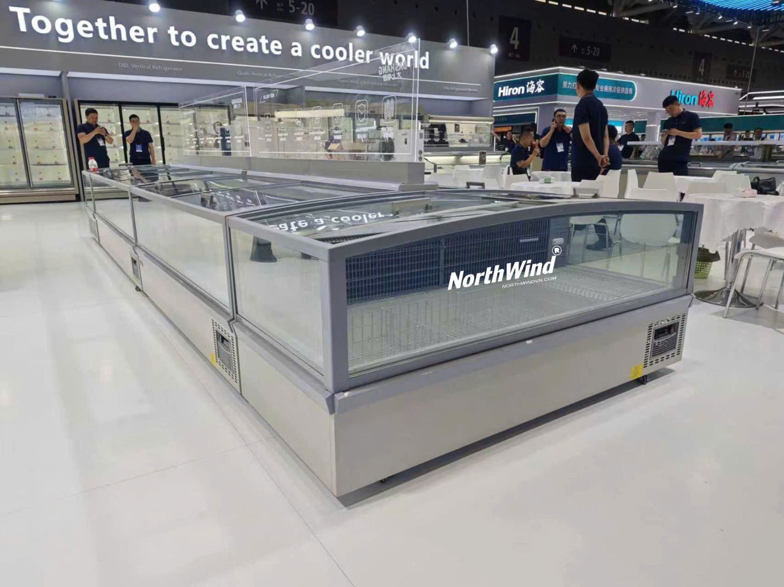 tủ đông trưng bày