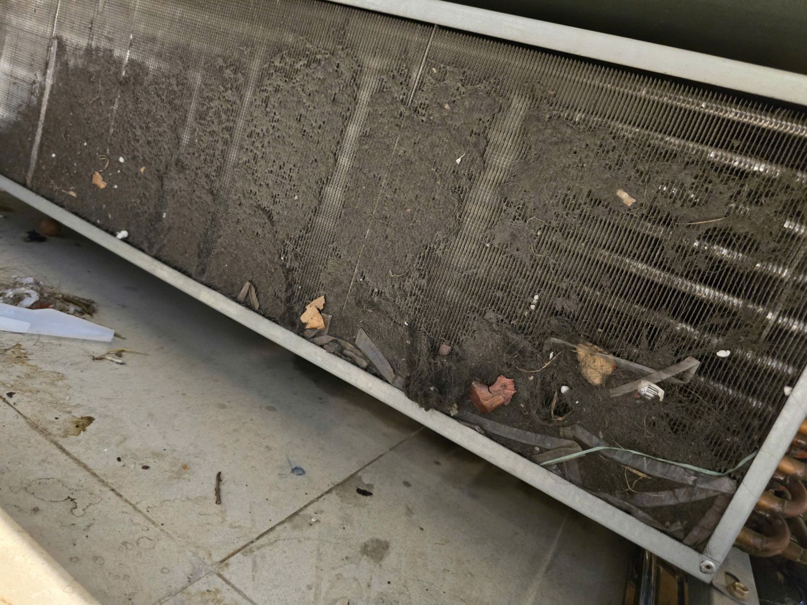 vệ sinh dàn lạnh tủ mát