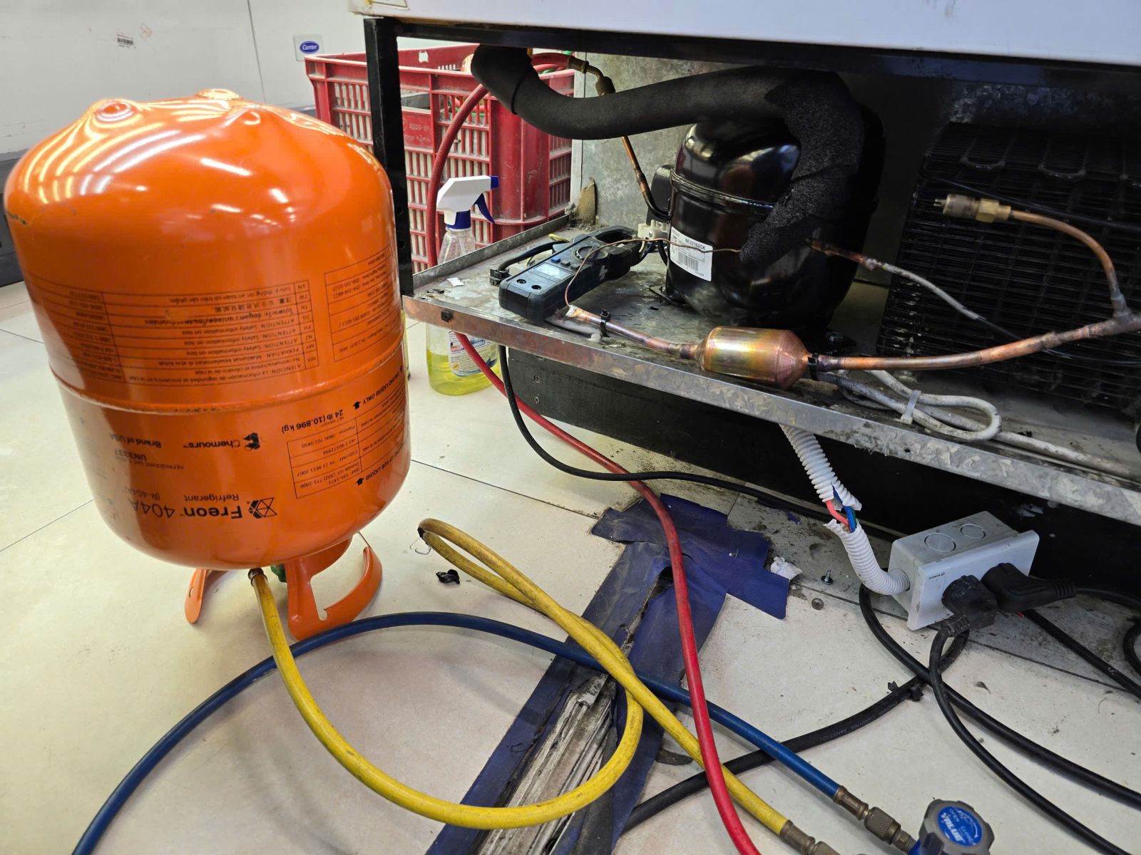 tủ mát bị thiếu gas